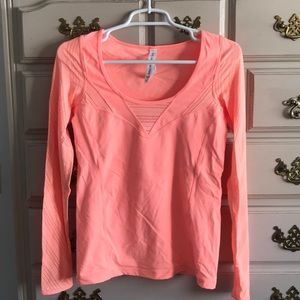 Lorna Jane pink top
